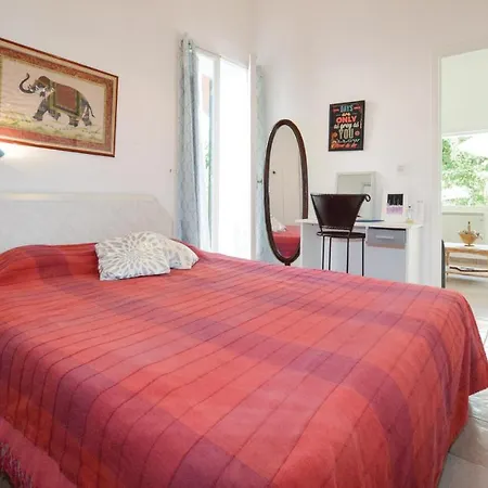 Stunning In St. Florent W/ Wifi And 1 Bedrooms